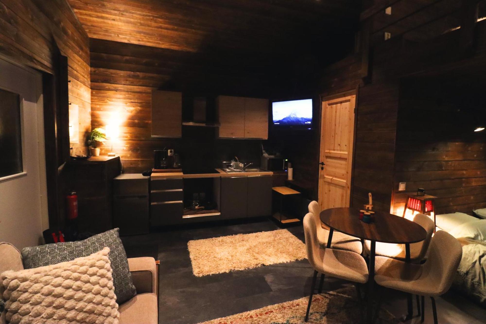 Reindeer River Lights Lodge Kiruna Exterior photo